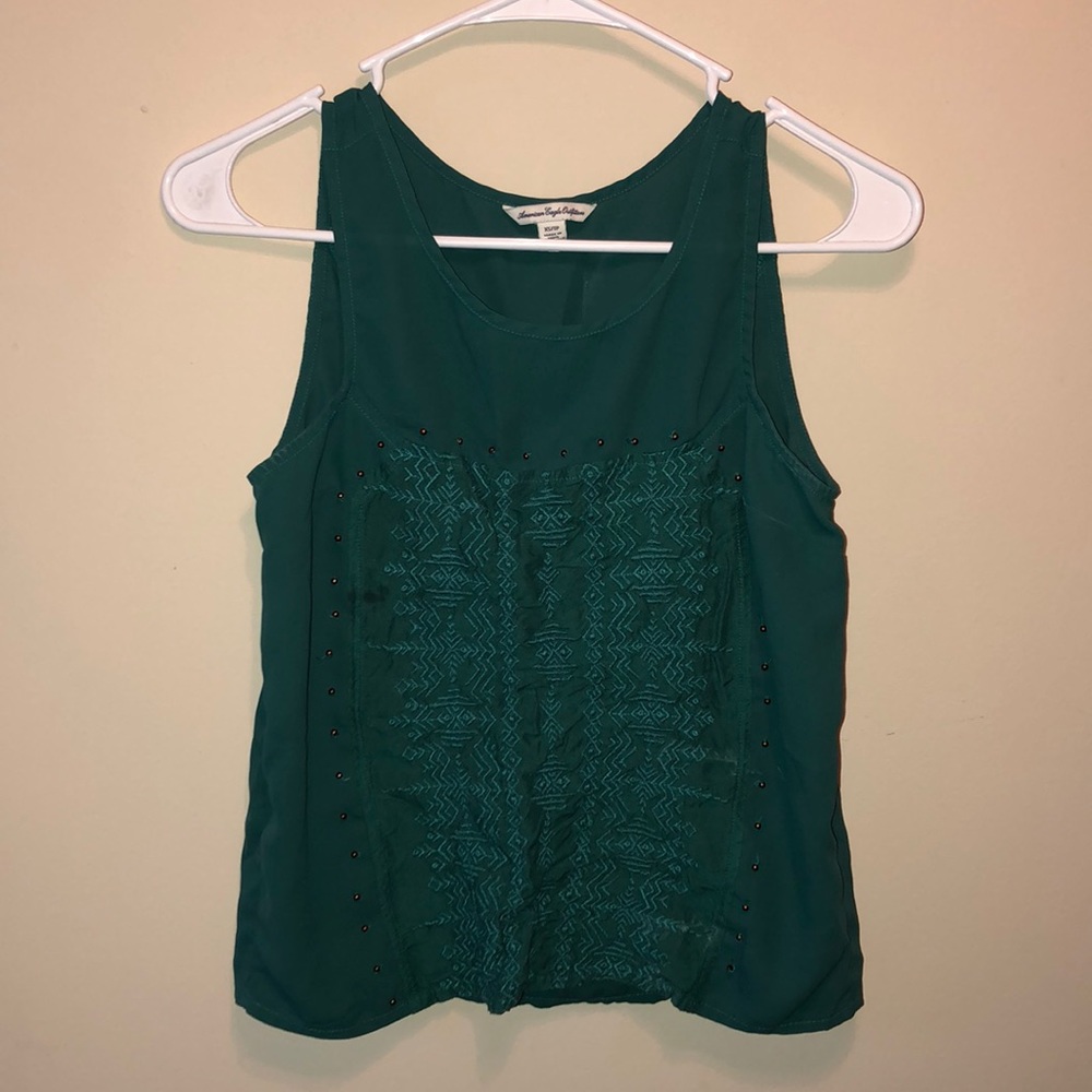 AEO Kelly green Aztec top